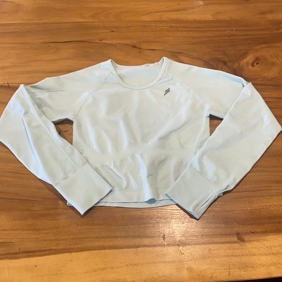 DOYOUEVEN Crop Top - Picture 2 of 5